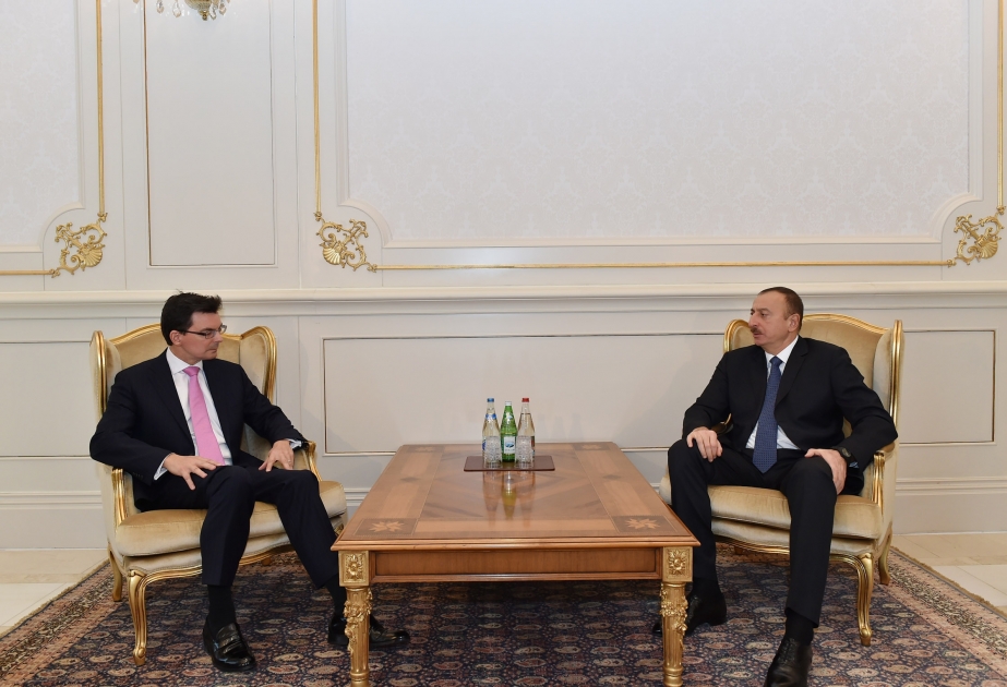 President Ilham Aliyev received the credentials of the newly-appointed Australian Ambassador VIDEO