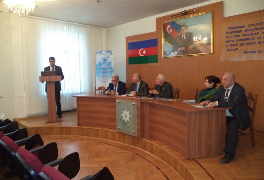 Universitetdə ekoloji maarifləndirmə seminarı