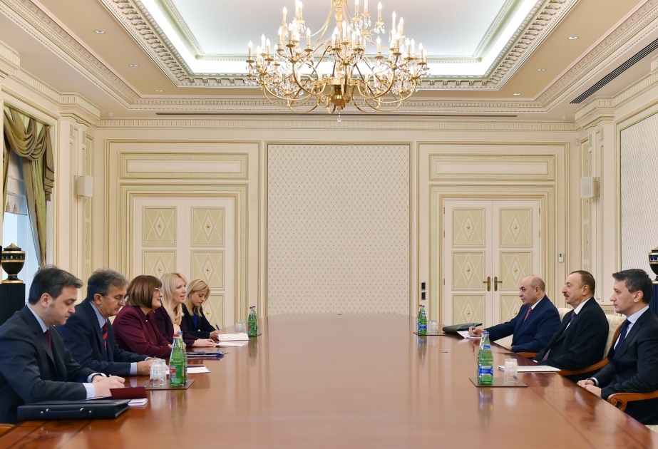 Le président Ilham Aliyev a reçu la délégation dirigée par la présidente du parlement serbe VIDEO