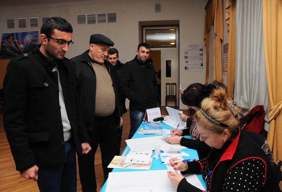20 saylı Nərimanov ikinci seçki dairəsində səsvermə başlayıb
