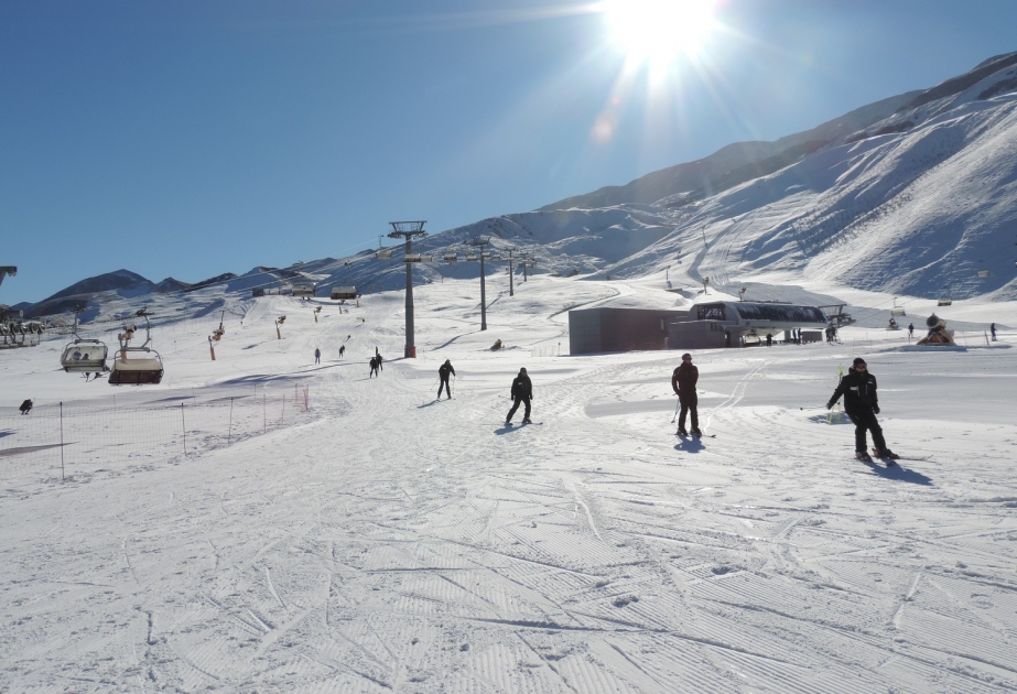 More than 12,000 tourists visited Shahdag Winter-Summer Tourism Complex during holidays VIDEO