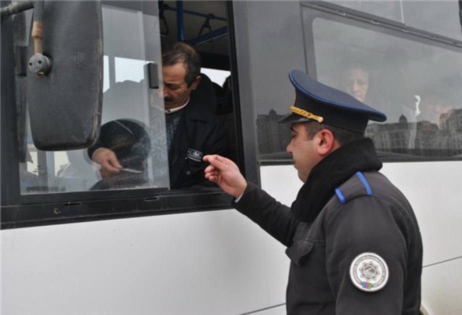 Bakı-Sumqayıt istiqamətində qanunsuz fəaliyyət göstərən sərnişin avtobuslarına qarşı reydlərə başlanılıb VİDEO