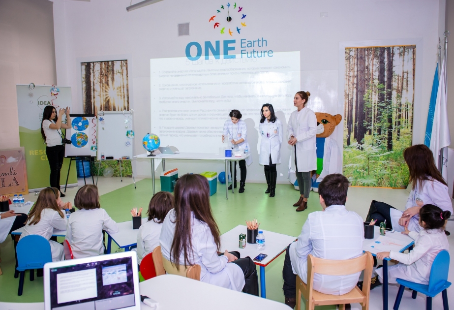 Ekoloji laboratoriya uşaqların böyük marağına səbəb olub