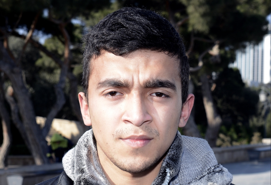Müqəddəs məkanı ziyarət etmək borcumuzdur