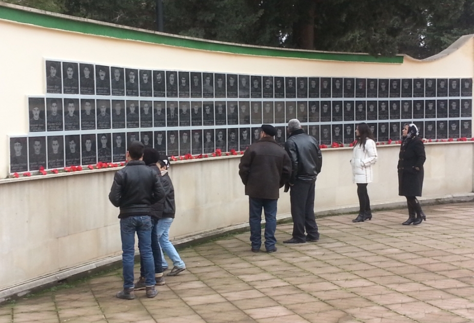 Qanlı şənbə gecəsində şəhid və əlil olan göyçaylıların ailələrinə yardım edilib
