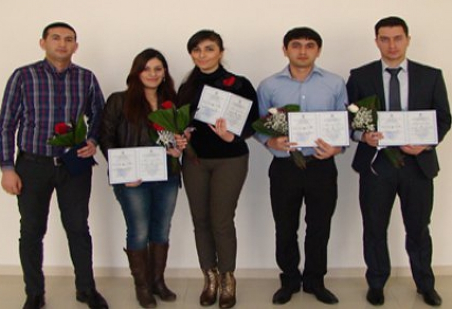 İlk rezident həkimlərə diplomlar verildi