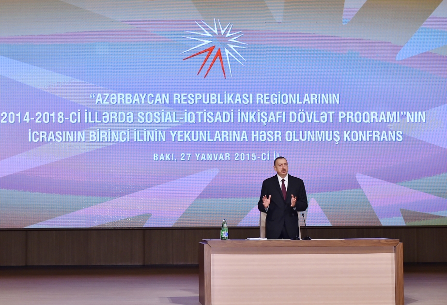 Aserbaidschans Präsident Ilham Aliyev nimmt an einer Konferenz gewidmet den Ergebnissen des ersten Jahres der Umsetzung von staatlichem Programm für sozialökonomische Entwicklung der Regionen in den Jahren 2014-2018 teil VIDEO