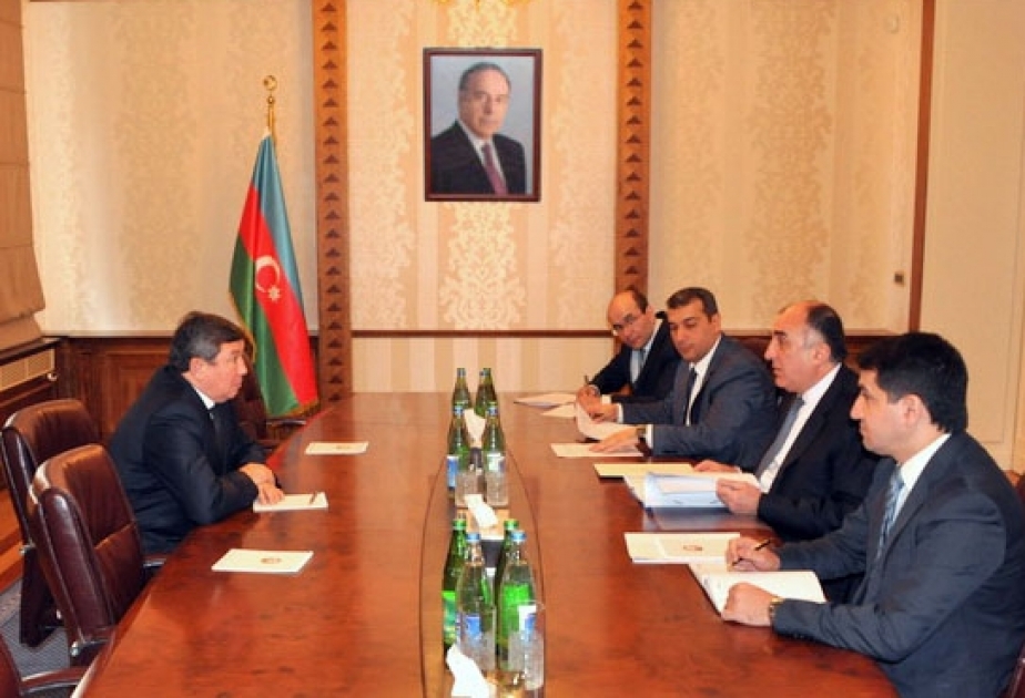 Neuer Botschafter von Kirgisien überreicht dem Außenminister die Abschrift seines Beglaubigungsschreibens