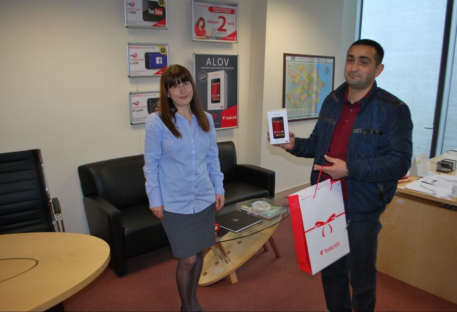 Компания Bakcell вручила подарки абонентам, присоединившимся к услуге «ASAN İmza»