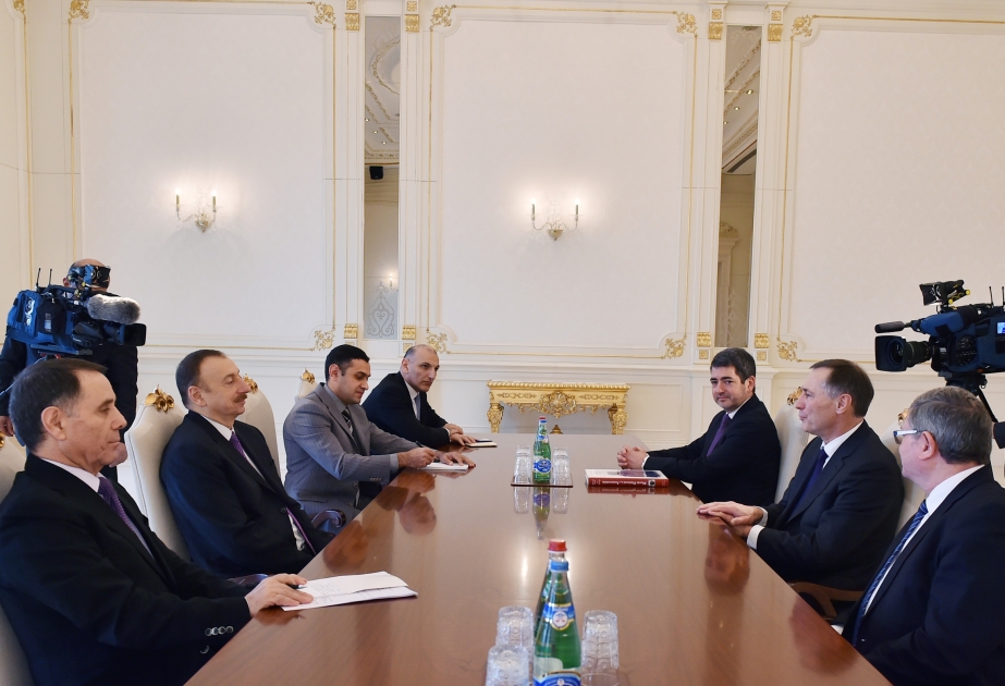 الرئيس إلهام علييف يستقبل عضو مجلس الشيوخ الفرنسي جان ماري بوكيل والوفد المرافق له