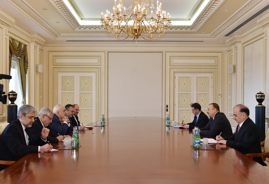 Le président Ilham Aliyev a reçu la délégation iranienne dirigée par le ministre des Affaires étrangères VIDEO