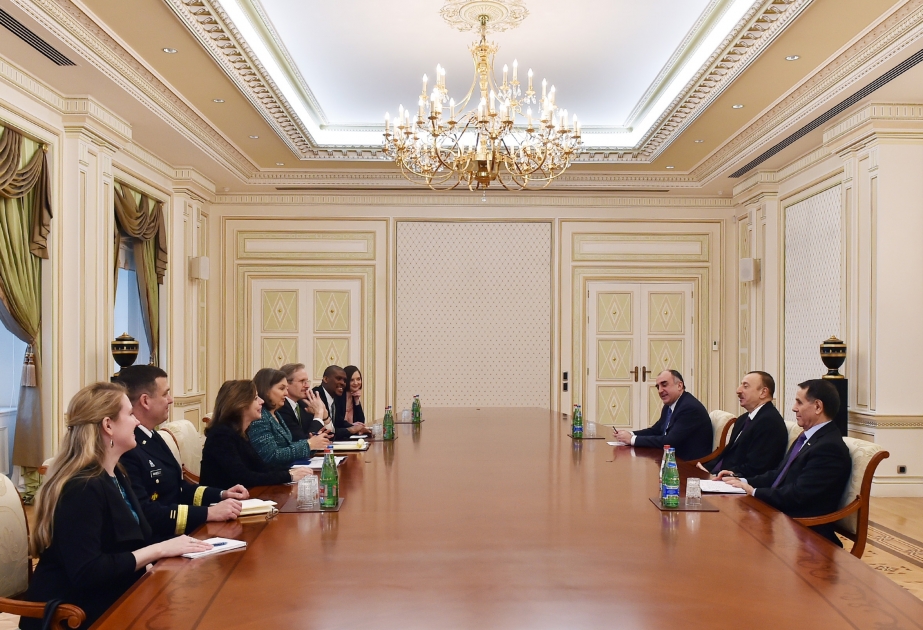 Aserbaidschans Präsident Ilham Aliyev hat eine Delegation um stellvertretende Staatssekretärin für europäische und eurasische Angelegenheiten im US-Außenministerium empfangen VIDEO