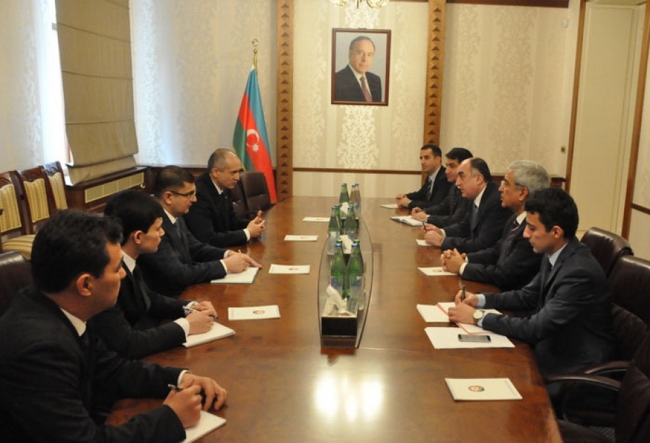 Azerbaijani FM meets rector of International University for Humanities and Development of Turkmenistan