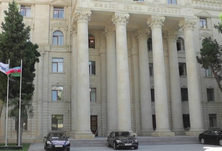 Xarici İşlər Nazirliyinin “arzuolunmaz şəxslər” siyahısına daxil edilmiş Artemiy Lebedev Azərbaycan xalqından üzr istəyib