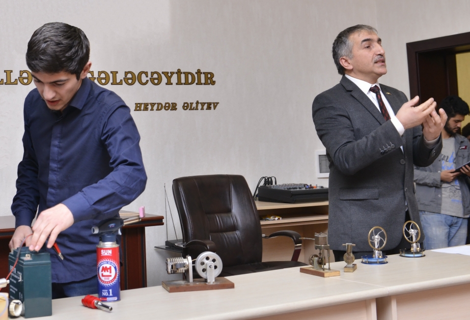 В Бакинской высшей школе нефти состоялась выставка «Интерес к техническому творчеству»
