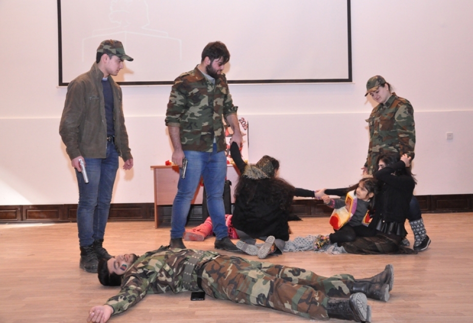 Azərbaycan Dillər Universitetində “Qəhrəmanlar unudulmur” adlı ədəbi-bədii kompozisiya