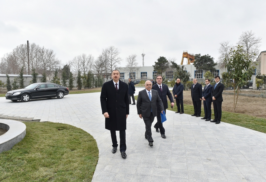 Präsident Ilham Aliyev inspiziert den Verlauf von Bauarbeiten am Hotel “Agsaray” in Mingatschewir VIDEO