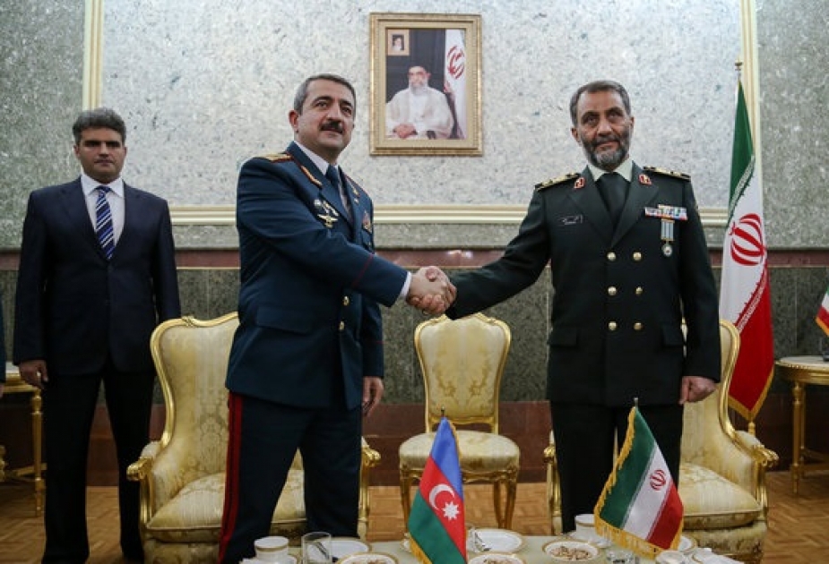 Azerbaijani, Iranian border guards to jointly fight against smuggling