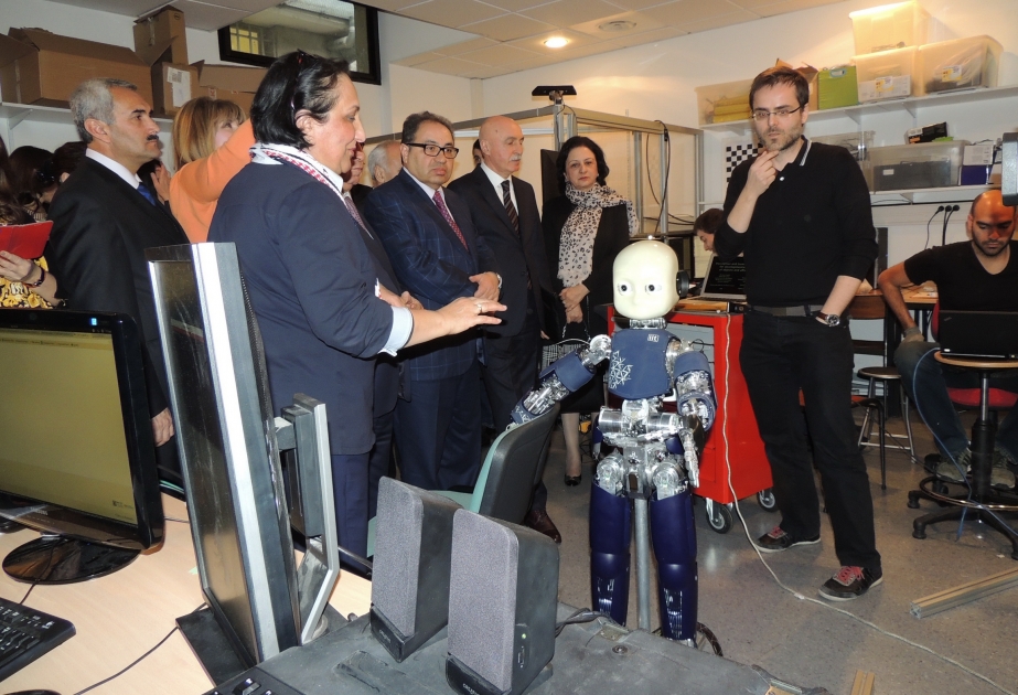 Azerbaijani delegation visits Pierre and Marie Curie University