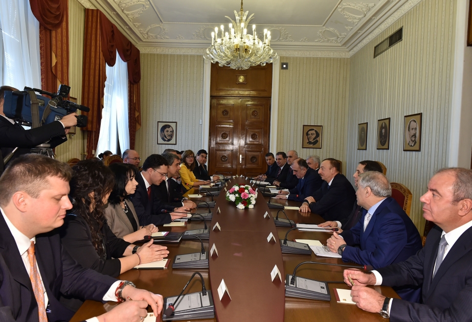 لقاء موسع بين الرئيسين الأذربيجاني والبلغاري