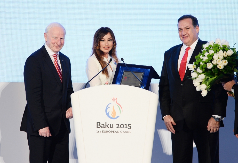Romada “Bakı-2015” ilk Avropa Oyunlarının təqdimatı keçirilibAzərbaycanın birinci xanımı Mehriban Əliyeva mərasimdə iştirak edib