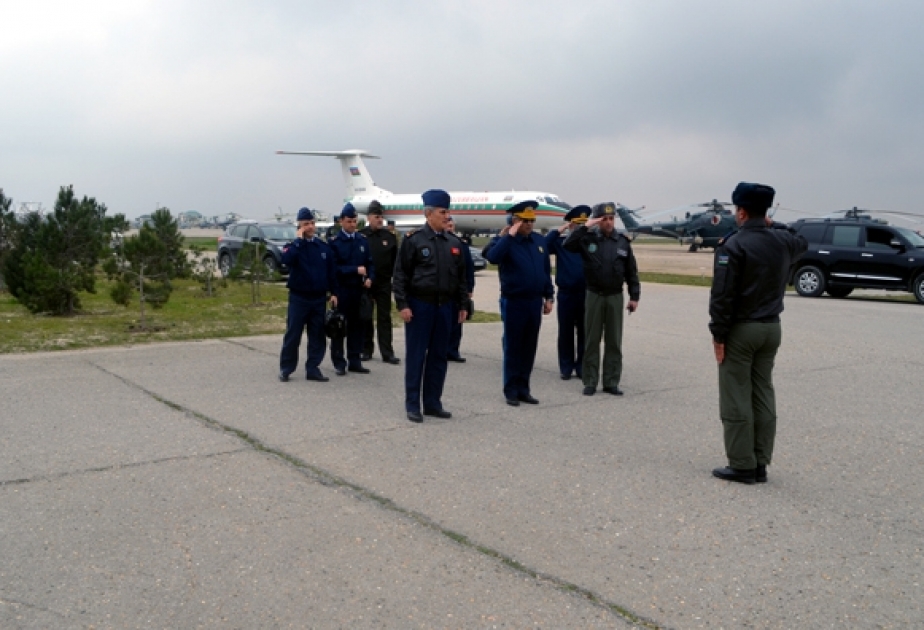 Le commandant de l’Armée de l’Air turque visite les aérodromes militaires azerbaïdjanais