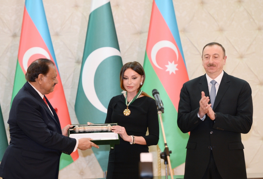 Первой леди Азербайджана Мехрибан Алиевой вручен орден Пакистана «Hilal-e-Pakistan» ВИДЕО