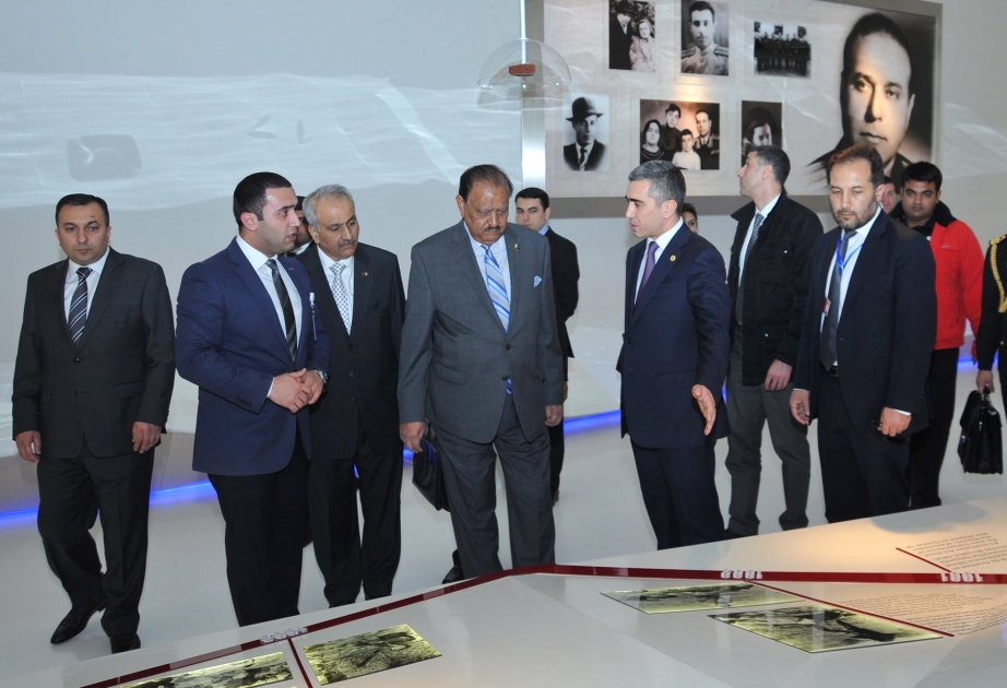 President of Pakistan visits Heydar Aliyev Center