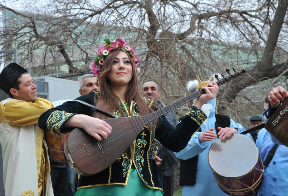 Новруз байрам 2024 дата. Тонгал Новруз. Новруз байрам в Азербайджане. Novruz Holiday Азербайджан. Новруз кызы.