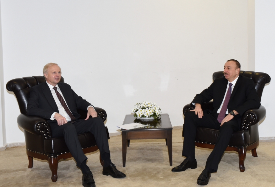 President Ilham Aliyev met with the BP Chief Executive Officer in Kars VIDEO