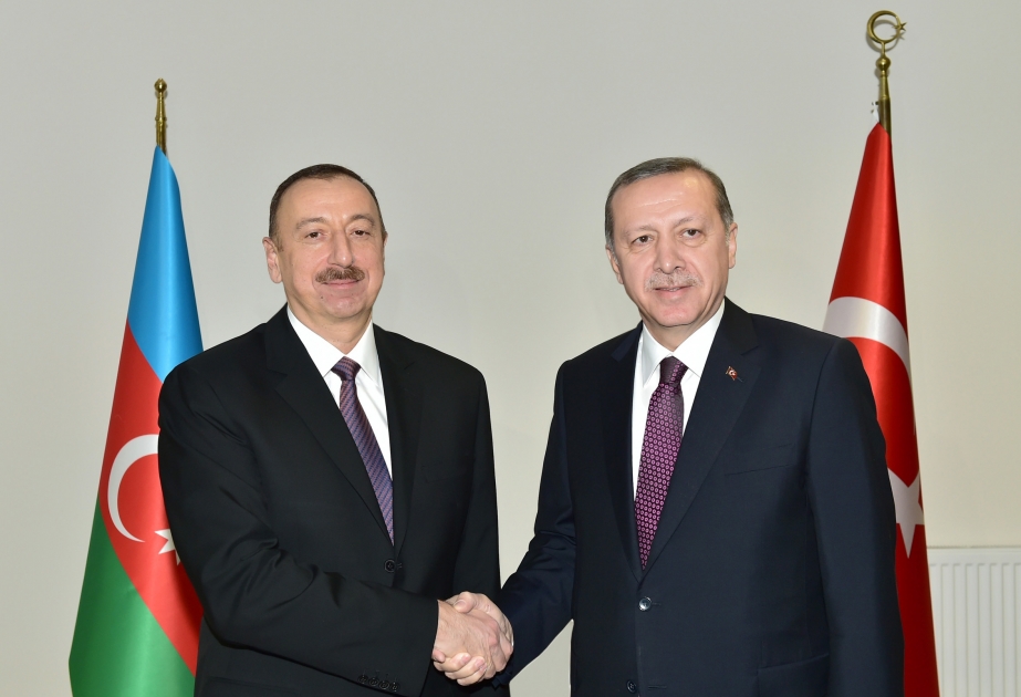 Treffen der Präsidenten von Aserbaidschan und Türkei in Kars