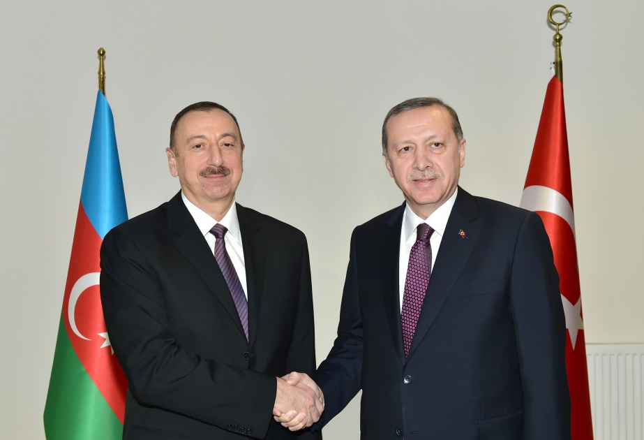 Entretien du président azerbaïdjanais Ilham Aliyev avec son homologue turc Recep Tayyip Erdogan VIDEO