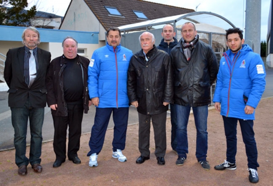 Fransanın Caenın Ouisterham vilayəti merinin müavini Azərbaycan futbolçuları ilə görüşüb