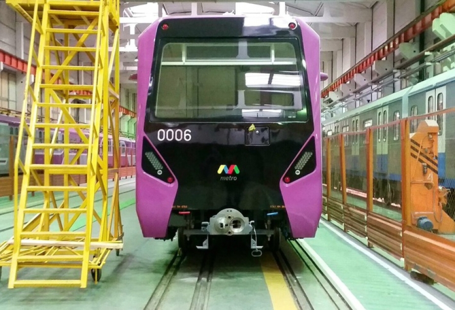 «Метровагонмаш» начал поставлять Бакинскому метрополитену электропоезда нового типа