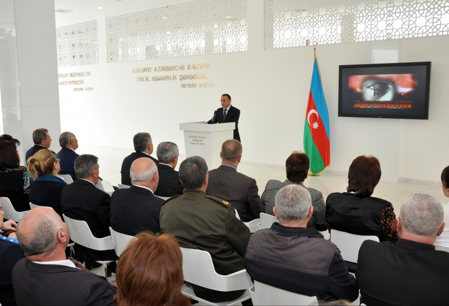 Sumqayıtlılar dünya dövlətlərindən və beynəlxalq təşkilatlardan azərbaycanlıların soyqırımına hüquqi və siyasi qiymətin verilməsini tələb edirlər
