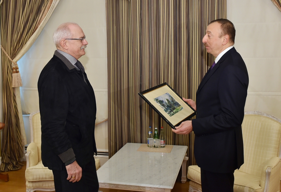 President Ilham Aliyev received Russian film director Nikita Mikhalkov VIDEO