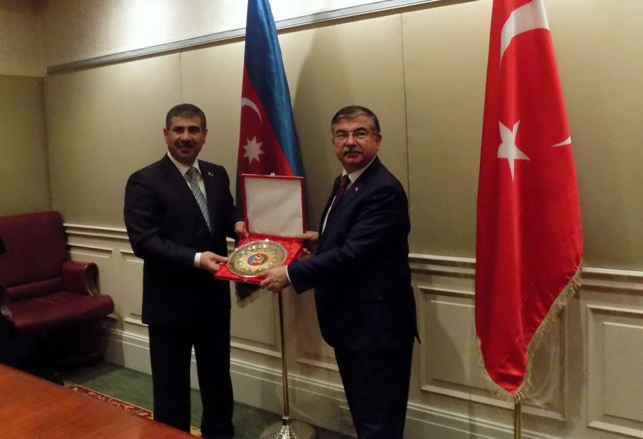 Состоялся обмен мнениями о сотрудничестве Азербайджана и Турции в оборонной сфере