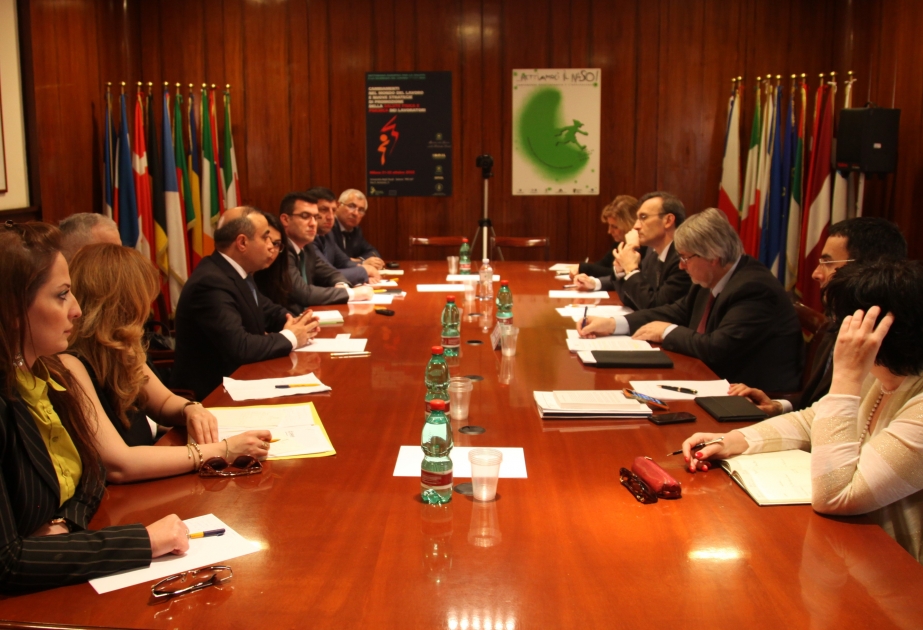 Azerbaijani MP meets Italian senators, representatives of NGOs