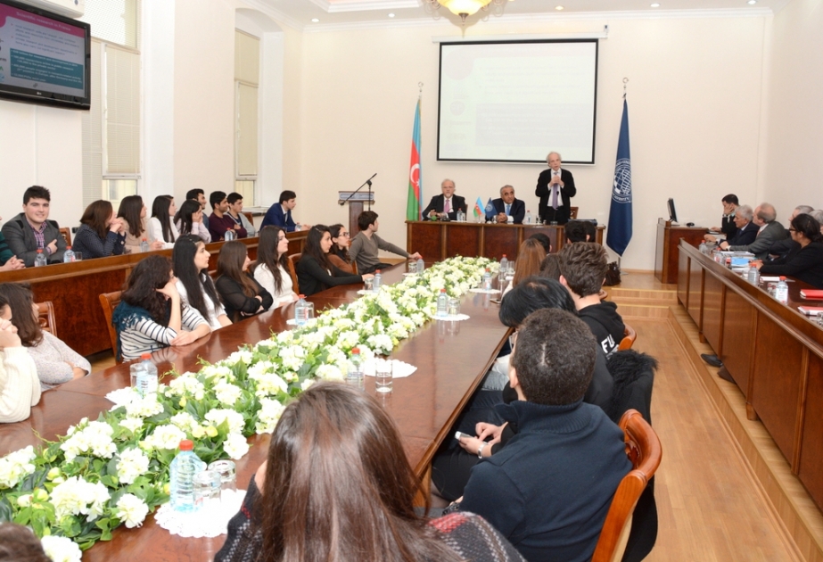 Le président de l’Université de Strasbourg a fait une conférence à l’Université économique d’Etat d’Azerbaïdjan