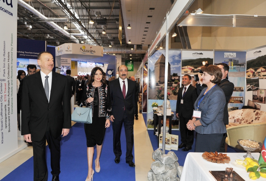 Präsident Ilham Aliyev besucht die XIV. Internationale Tourismus- und Reisemesse „AITF-2015“ VIDEO