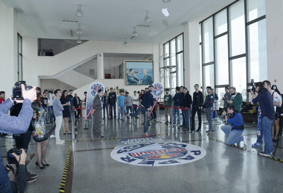 В Баку прошел национальный финал чемпионата «Red Bull Paper Wings-2015» ВИДЕО