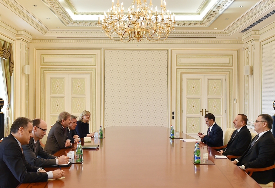 Президент Азербайджана Ильхам Алиев принял делегацию во главе с комиссаром Евросоюза ВИДЕО