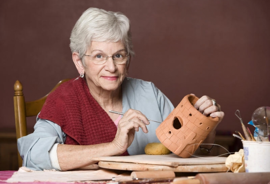 Американские врачи советуют зрелым и пожилым людям побольше заниматься творчеством
