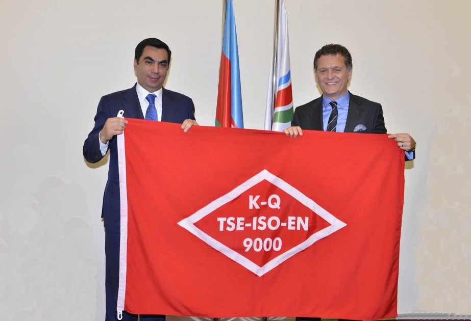 Бакинская высшая школа нефти получила международные сертификаты по трем направлениям ISO