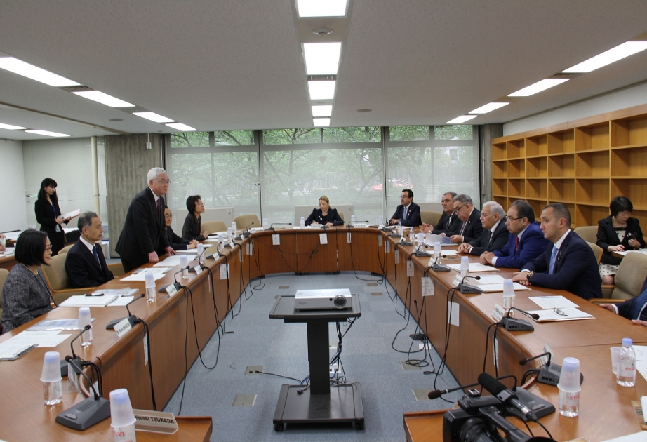 La délégation azerbaïdjanaise a visité la bibliothèque nationale à Tokyo VIDEO