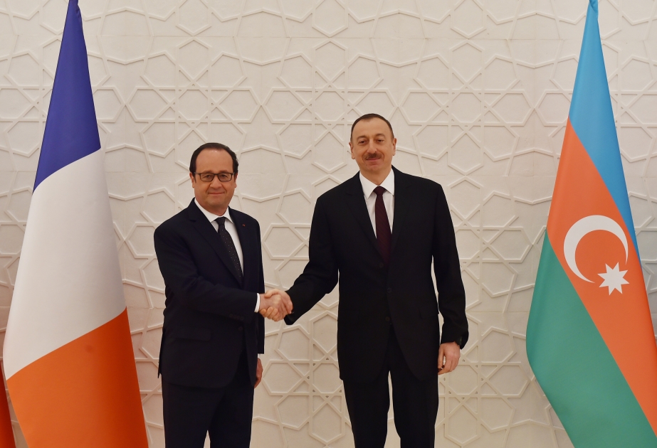 Arbeitsbesuch des Präsidenten von Frankreich François Hollande in AserbaidschanTreffen des Präsidenten von Aserbaidschan Ilham Aliyev und Präsidenten von Frankreich François Hollande VIDEO