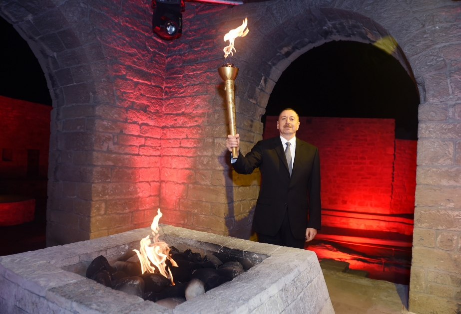 La cérémonie de l’allumage de la flamme des premiers Jeux européens Bakou- 2015 VIDEO