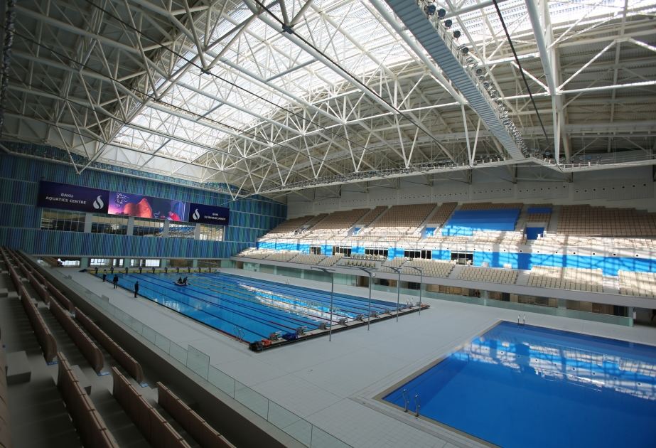 Des journalistes azerbaïdjanais au Centre aquatique de Bakou VIDEO