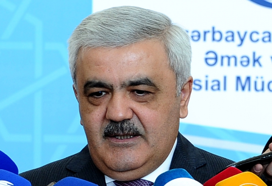 Ровнаг Абдуллаев: Цены на нефть стабилизируются во второй половине этого года
