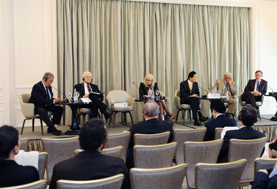 Forumun sonuncu panel iclası “Yerli, milli və regional inteqrasiyanın təhlükəsizlik imkanları” mövzusuna həsr edilib